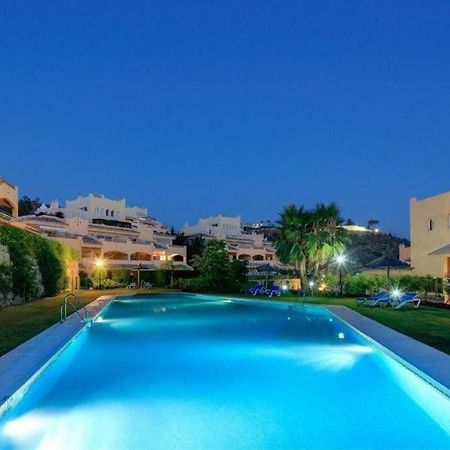 Appartement Ref 12 Luxury Aparment With Views à Marbellac Extérieur photo
