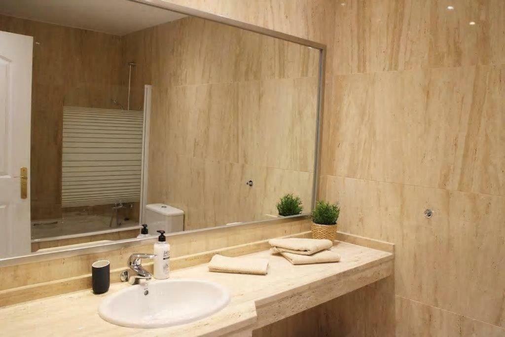 Appartement Ref 12 Luxury Aparment With Views à Marbellac Extérieur photo